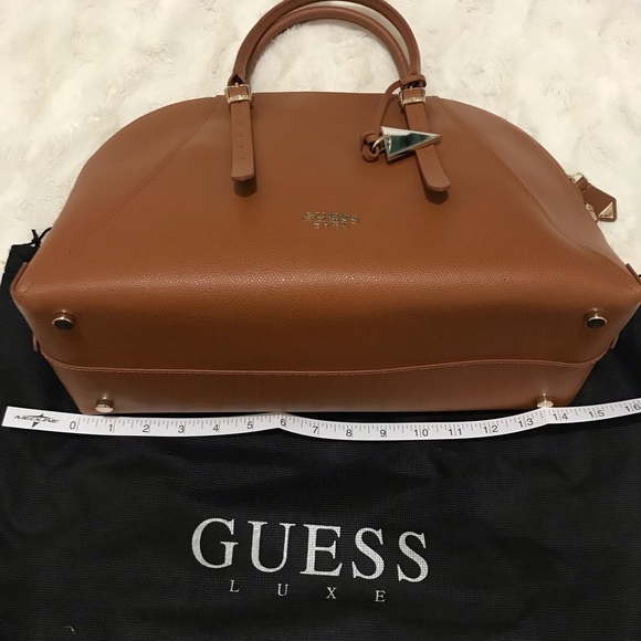 GUESS Handbag - Picture 6 of 7
